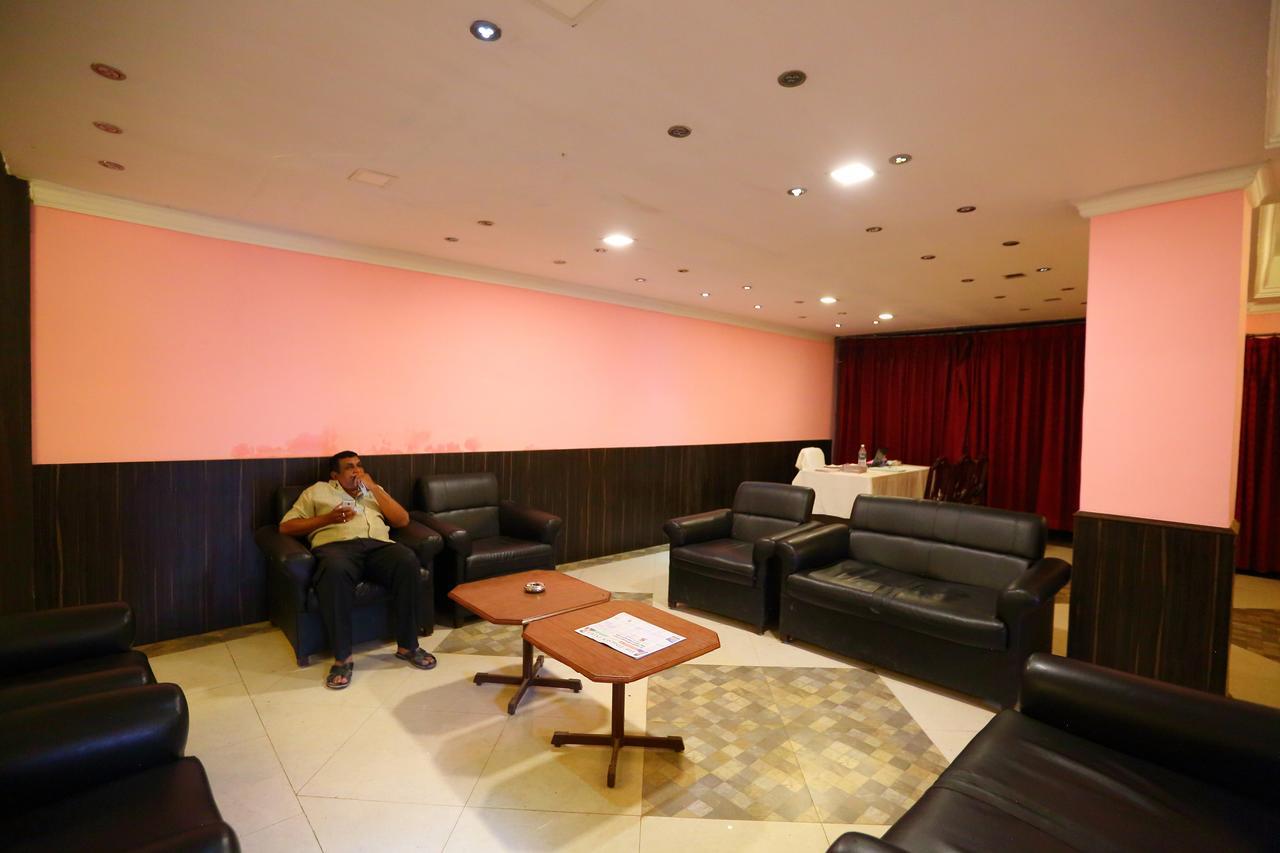 Hotel Charring Cross Utakamand Zewnętrze zdjęcie